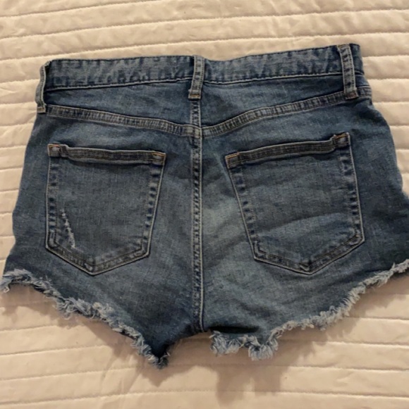 cute jean shorts - Picture 4 of 4